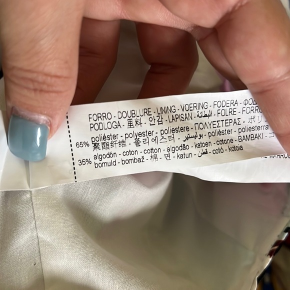 Zara Bloggers Favorite Printed Asymmetric Crop Top - Picture 10 of 11